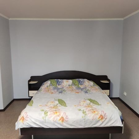 Apartmán Проспект Миру 35 Kryvyj Rih Exteriér fotografie